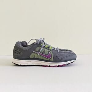 Nike Vomero 7 Running Shoes Womens Size 9.5 Gray Purple Sneaker 511559-050